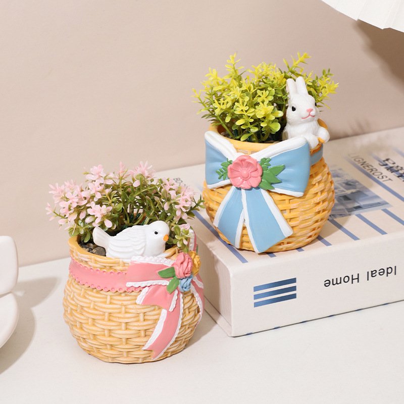 KT0059 (1) - Vasos Cestos de Vime com Coelho e Pombo