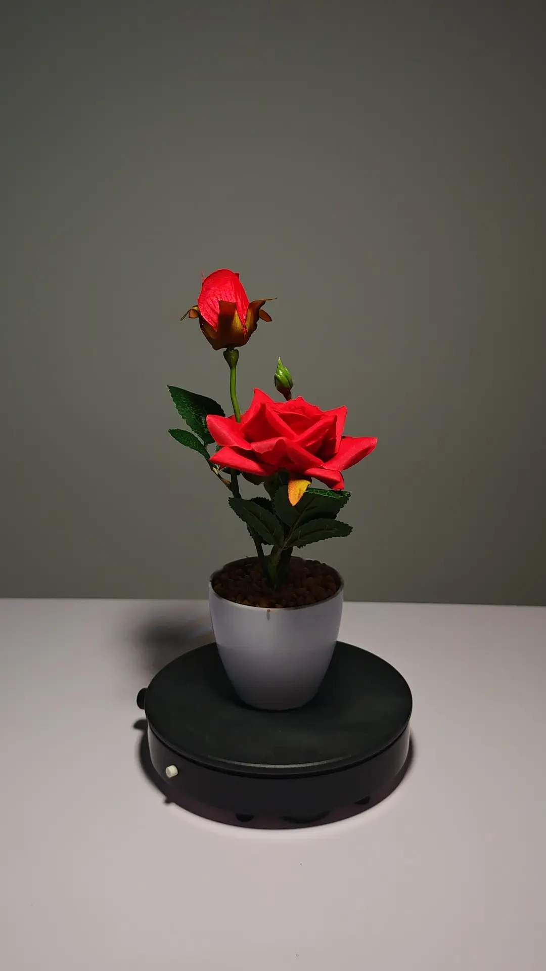 ZH0027 (5) profile - Arranjo de Rosas Vermelhas Artificiais