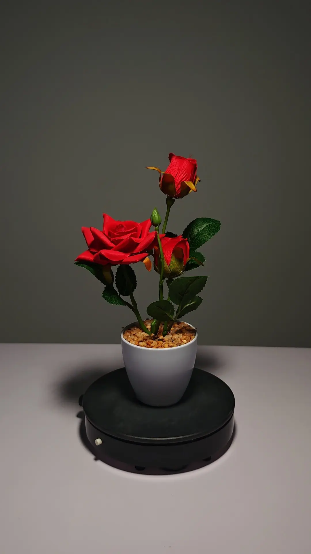 ZH0027 (9)Arranjo de Rosas Vermelhas Artificiais